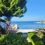 Amelie's & Ξενοδοχείο *