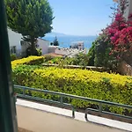 Amelie's & Ξενοδοχείο Σαράντα