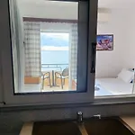 Amelie's & Ξενοδοχείο *