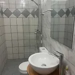 Ξενοδοχείο Amelie's & *