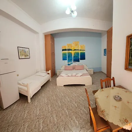 Amelie's & מלון *