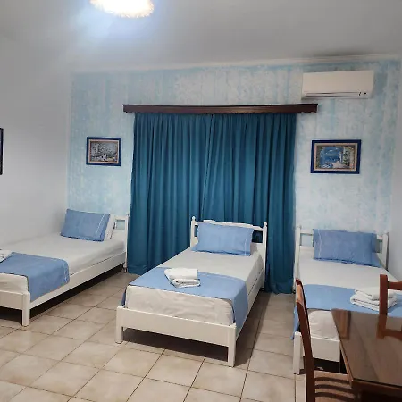 מלון Amelie's & סרנדה