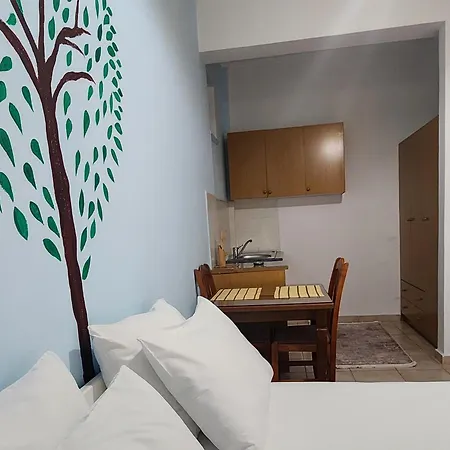 Amelie's & * Sarandë