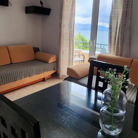 Amelie's & * Sarandë