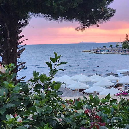 Amelie's & ホテル *